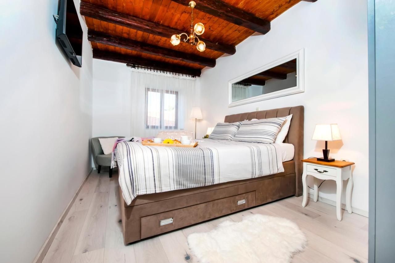 Holiday Home - Casa Di Antonio Kanfanar Dış mekan fotoğraf