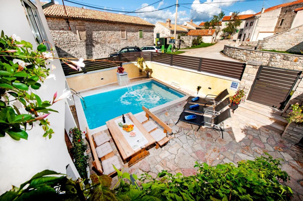 Holiday Home - Casa Di Antonio Kanfanar Dış mekan fotoğraf